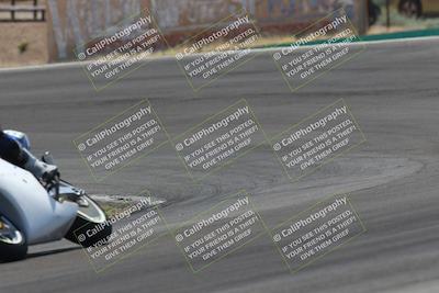 media/Apr-20-2025-AHRMA (Sun) [[393a79c373]]/Race/Group 10/Turn 4b/